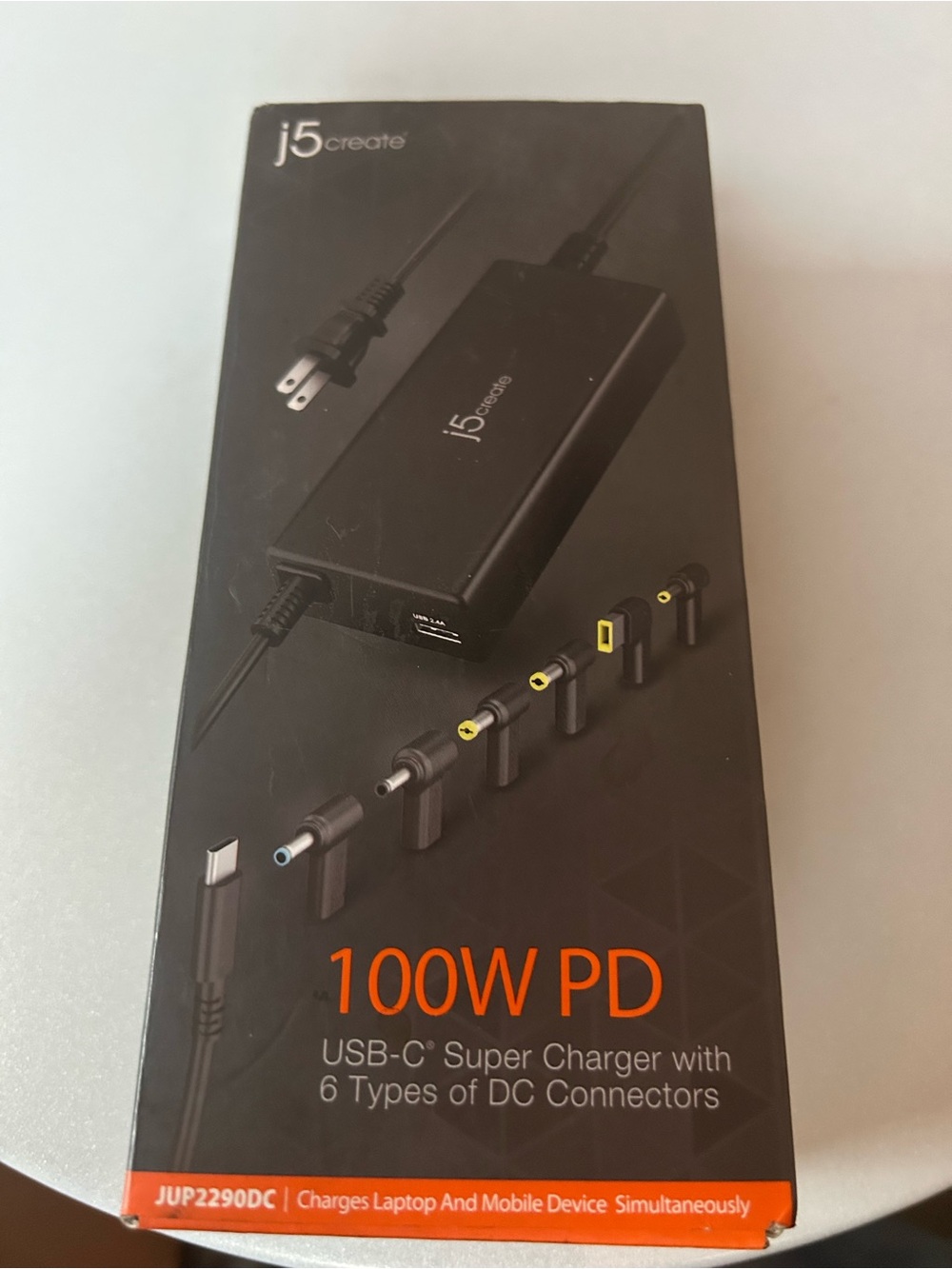 100W PD USB-C Super Charger (Black) with 6 DC Connectors